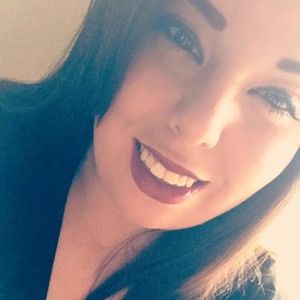 Meet your Posher, Desiree